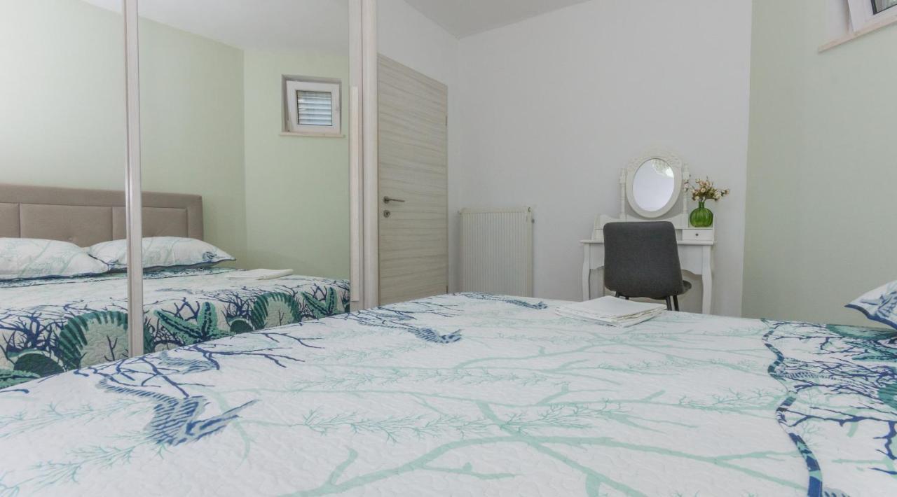 Adria Krk Apartment Krk Town Exterior photo