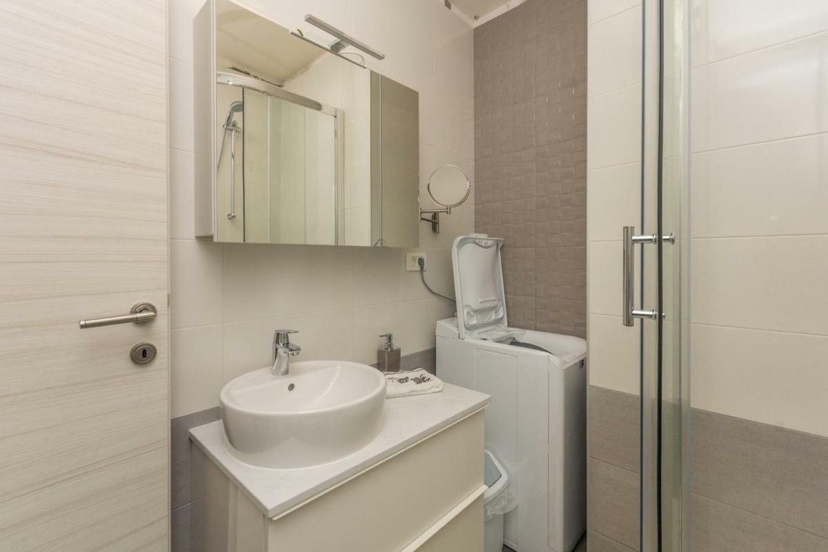 Adria Krk Apartment Krk Town Exterior photo